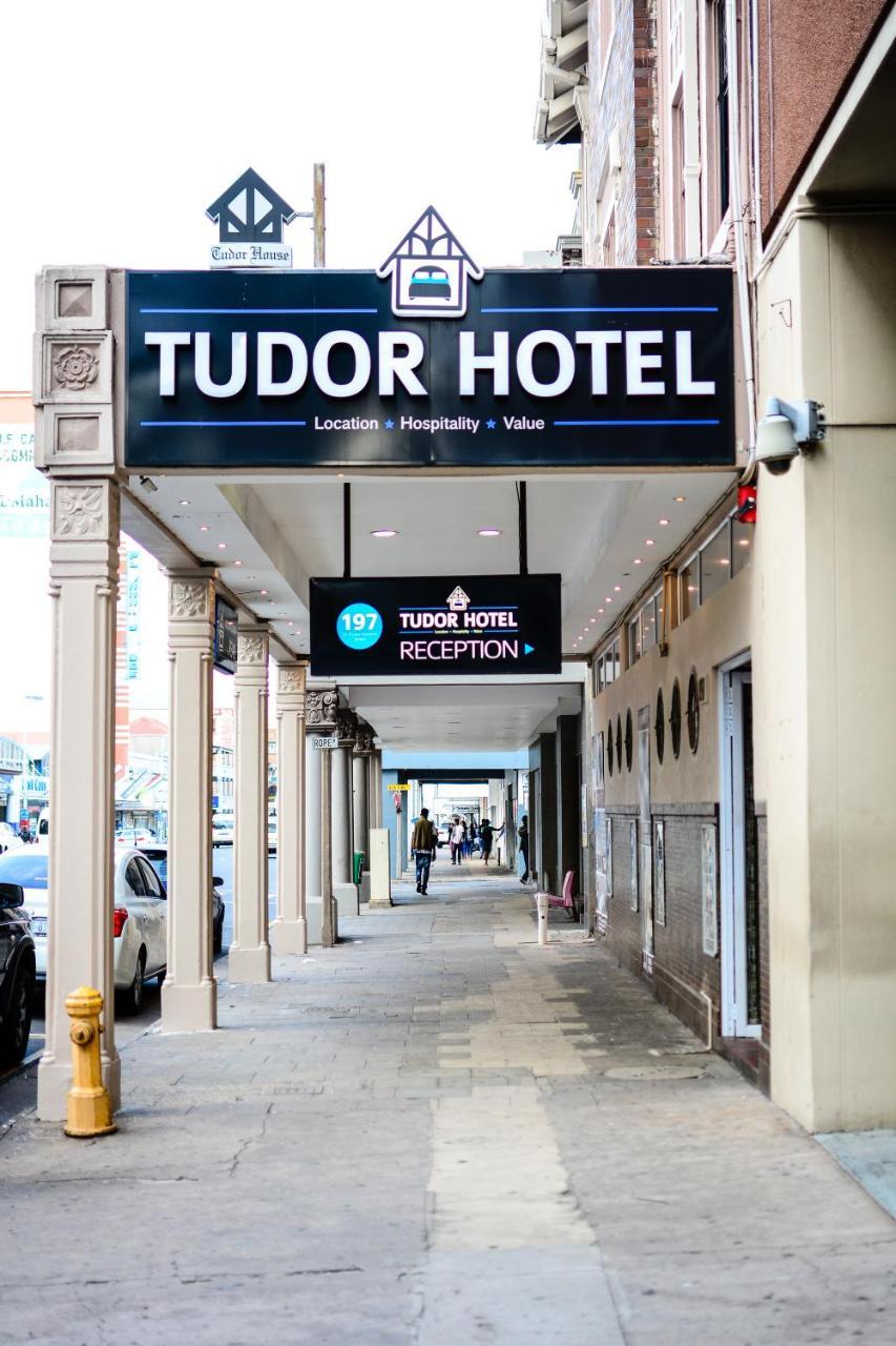 דורבן Tudor House Hotel מראה חיצוני תמונה