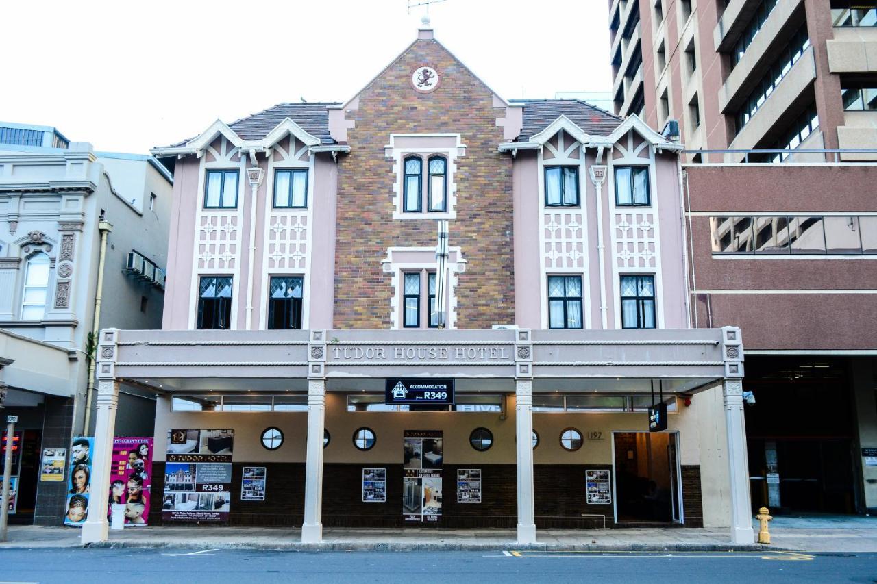 דורבן Tudor House Hotel מראה חיצוני תמונה